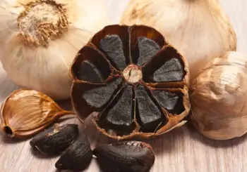 Black Garlic’s Hidden Powers: A Guide to Its Health-Boosting Benefits