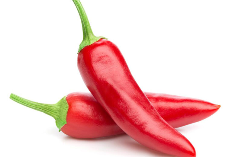 Looking for a spicy fix for pain while boosting your heart and immune system? Try cayenne pepper