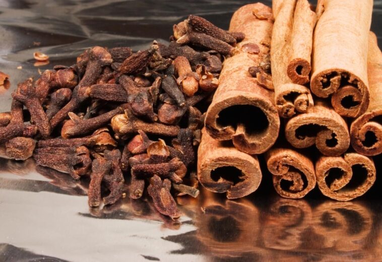 Cinnamon is packed with nutrients that can benefit people with heart disease and diabetes